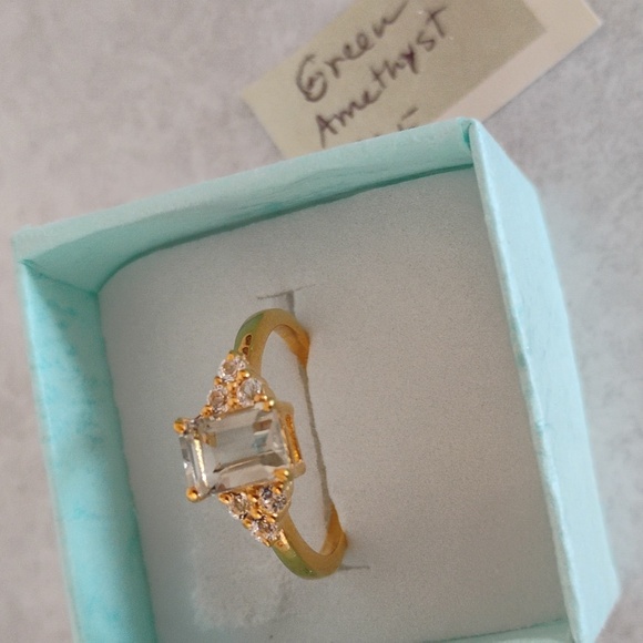 Green Amethyst Wedding Ring - Picture 3 of 12